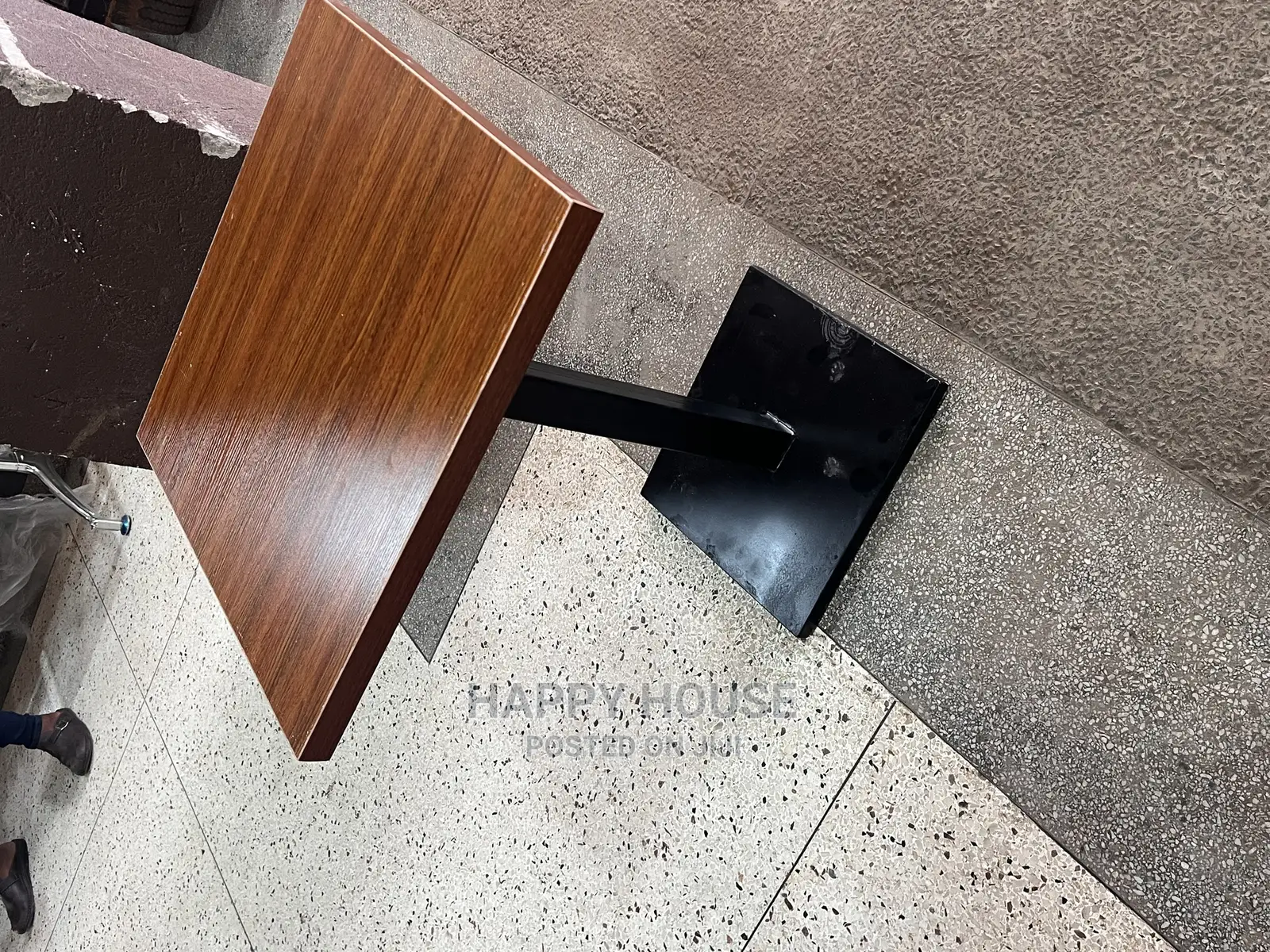 COFFEE TABLE ( Restaurant)
