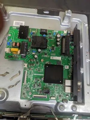 TV Repair With Expert Technician