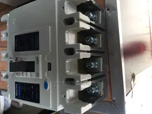 200amps McCb Breaker 4poles