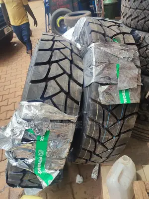 315/80r22.5 Tires