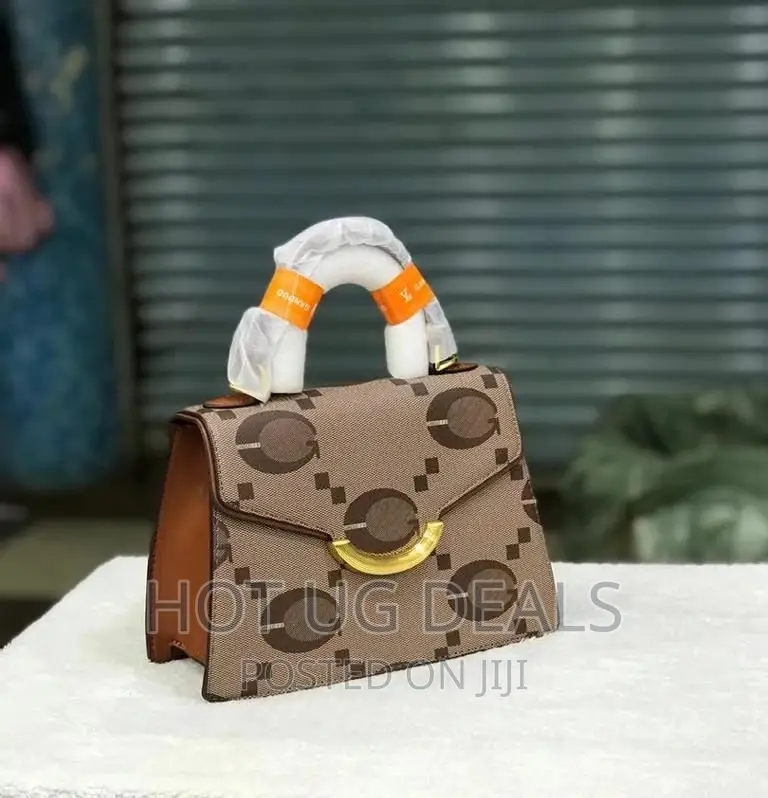Ladies Classic Handbag