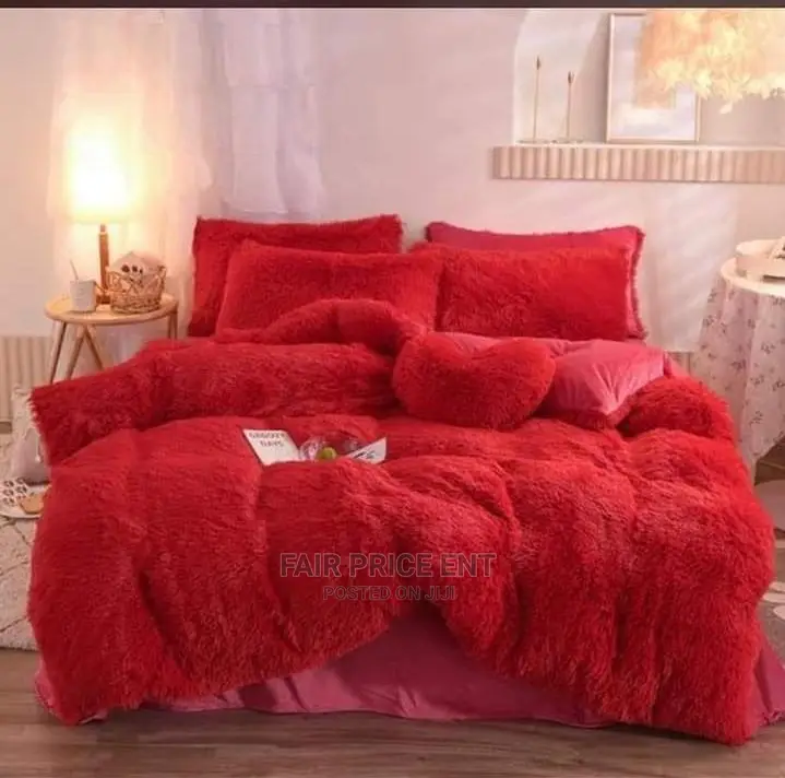 Classy Woolen Duvet 5x6.( Red)
