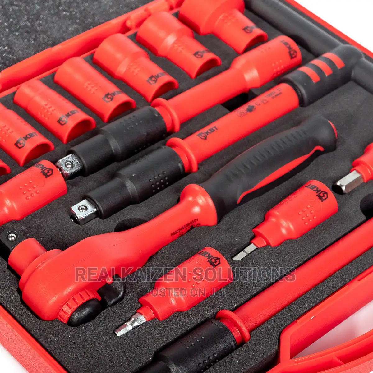 YATO 16pc Prof VDE Insulated Ratchet Wrench Socket Set
