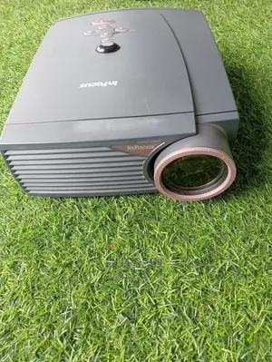 Infocus LP400 Portable DLP Projector