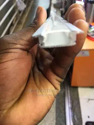 Aluminum Profile Fitting Complete With Lightings