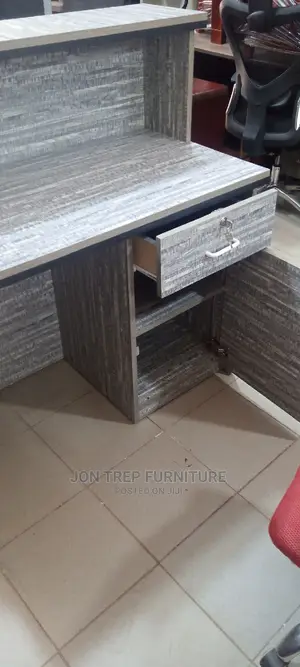 Reception Table Gray