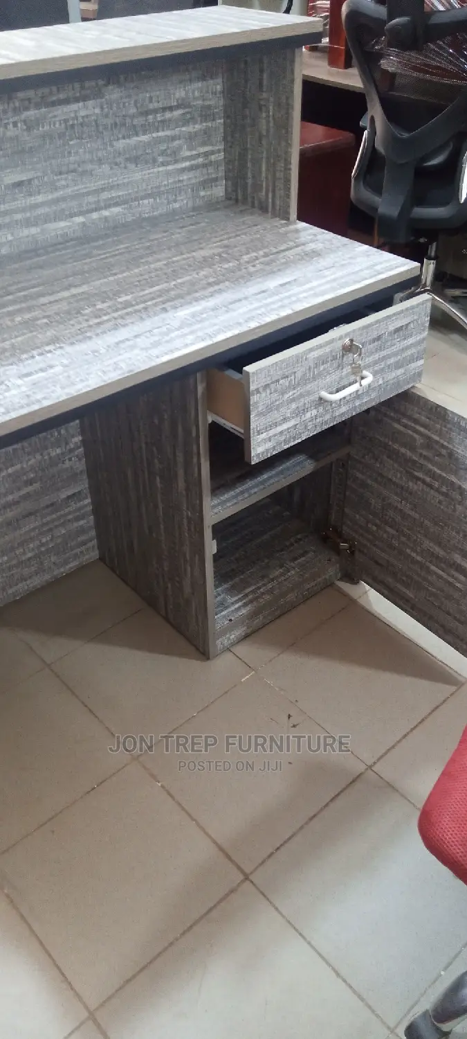 Reception Table Gray
