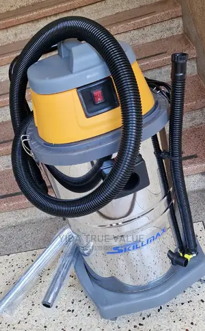 Vaccum Cleaner/ Hoover/ Dry and Wet