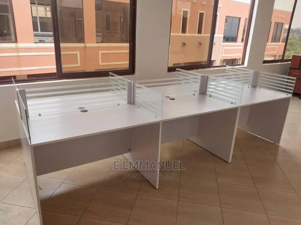 Six Seater Workstation