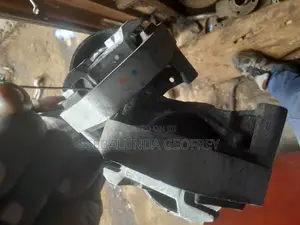 Gear and Engine Mounting