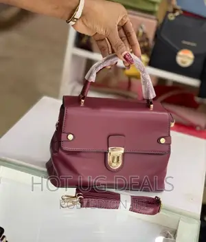 Ladies Classic Handbag - Maroon