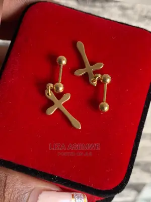 Screw Ear Pins Available