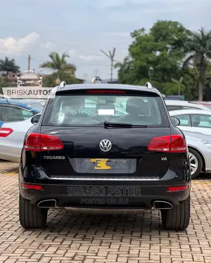 Volkswagen Touareg VR6 Executive 2011 Black