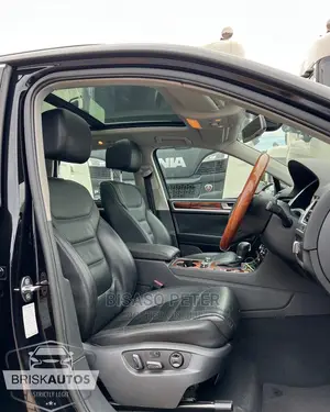 Volkswagen Touareg VR6 Executive 2011 Black