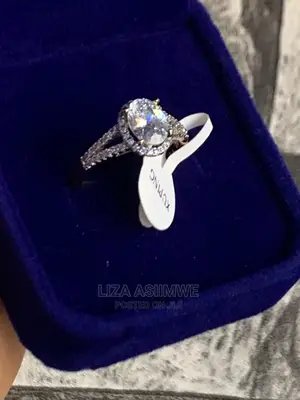 Engagement Rings Available in Size 7 (17) at a Fair Price