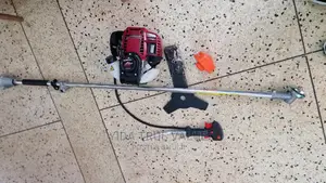 Mower Machine With 4 Stroke Engine