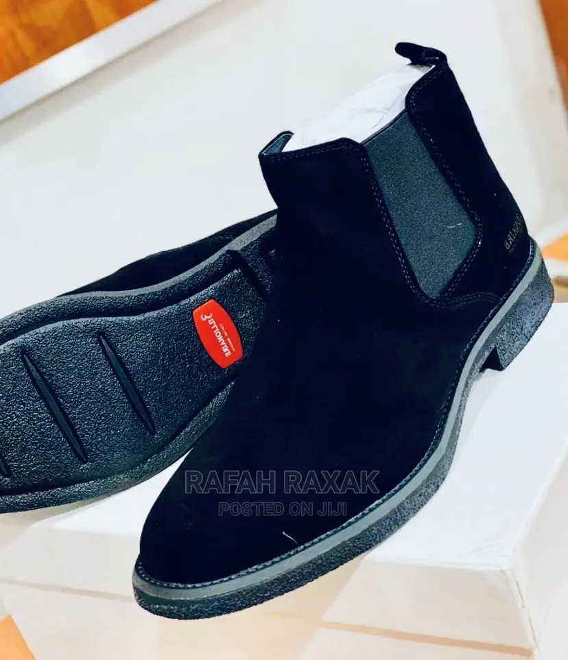 Original Chelsea Suede Boots