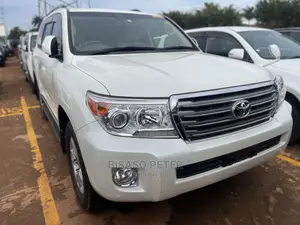Toyota Land Cruiser 4.0 V6 DLX 2015 White