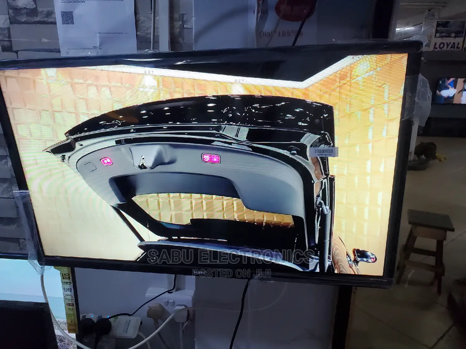 Smartec 32 Inch Digital TV