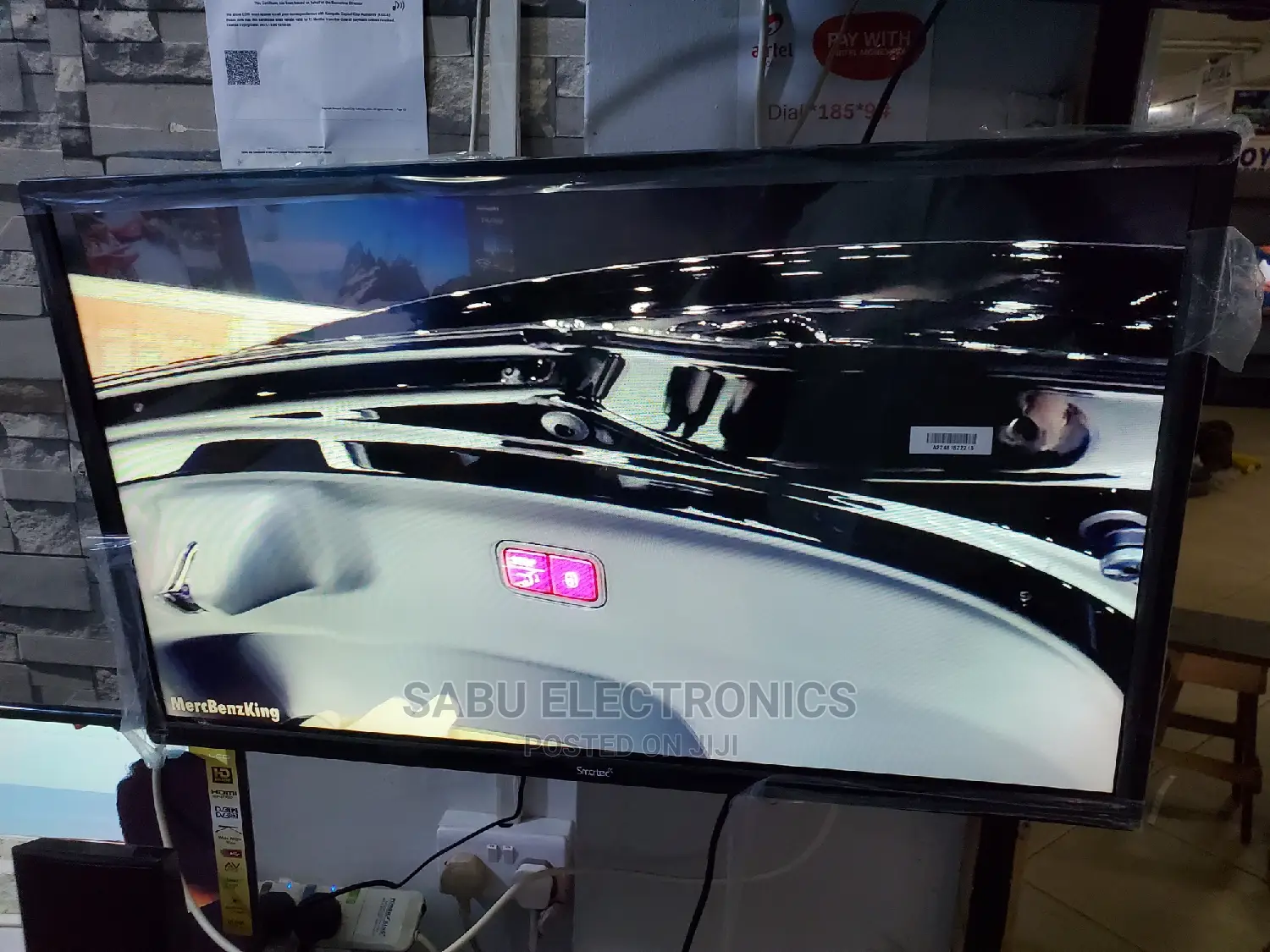 Smartec 32 Inch Digital TV