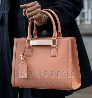 Ladies Designer Handbag - Peach
