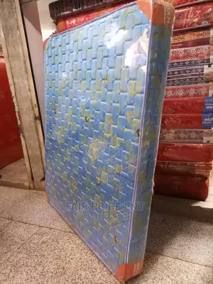 Qilted Density Mattress.6x6x8inches,( Blue)
