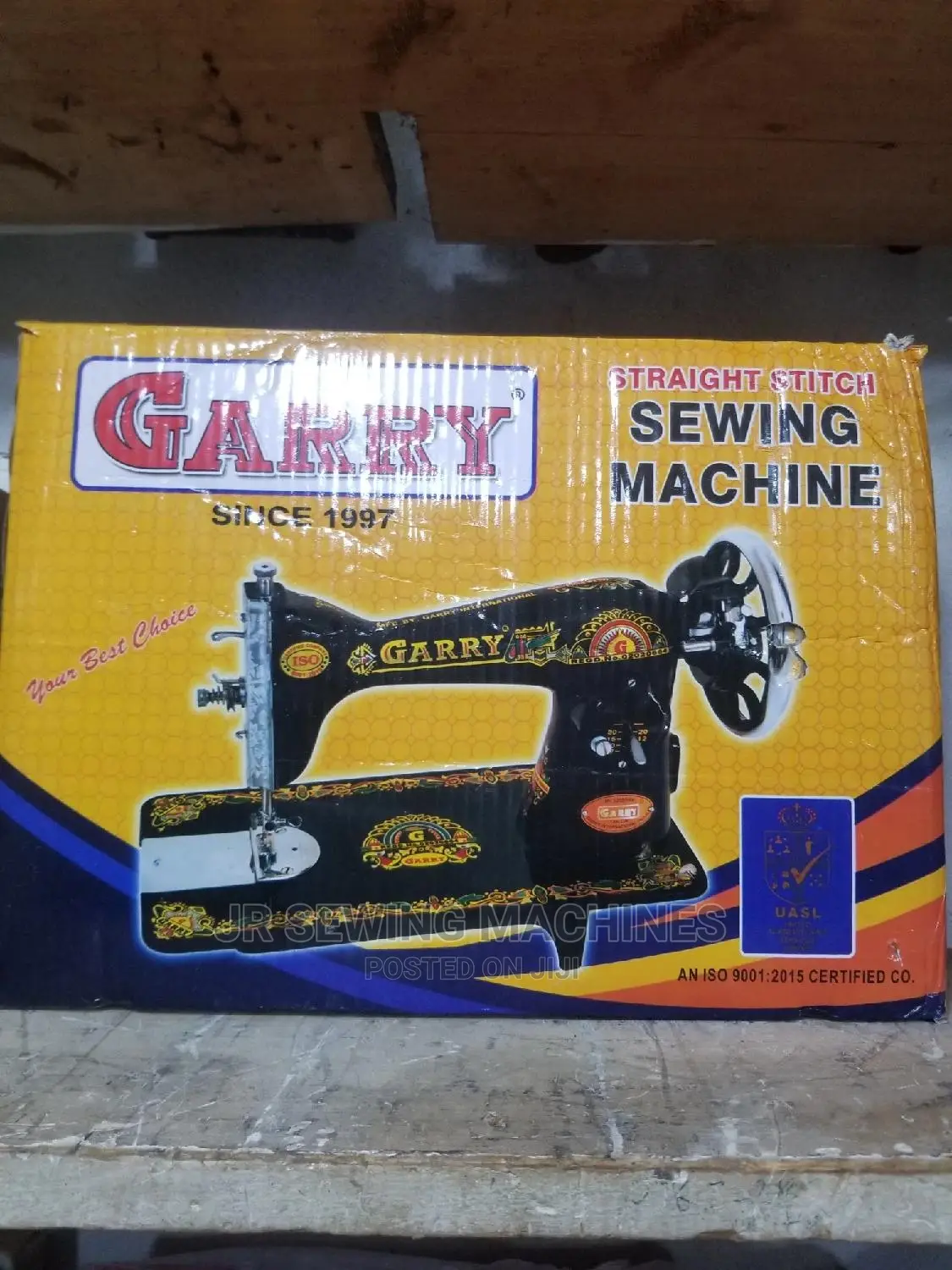 Garry Sewing Machine