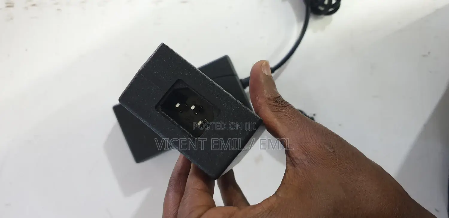Universal Adapter AC 12v 5A
