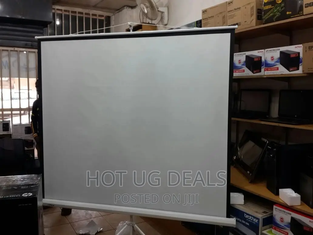 Tripod Projector Screen 180cmx180cm - White