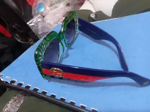 Sheds / Glasses