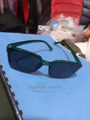 Sheds /Glasses