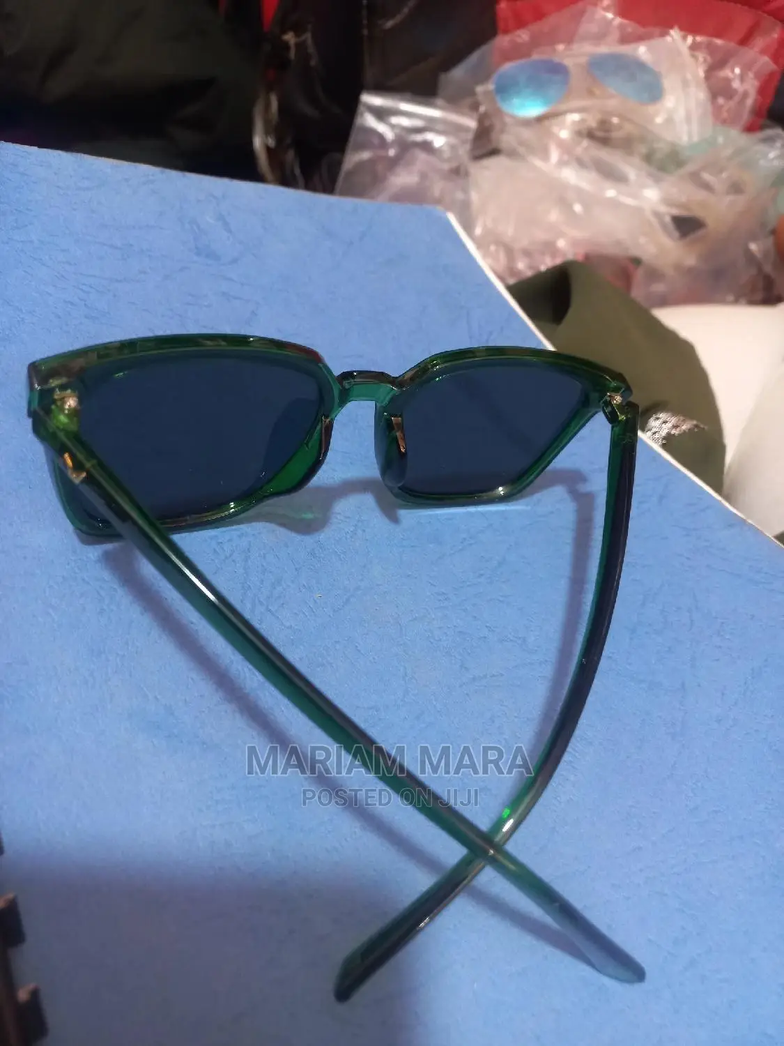 Sheds /Glasses