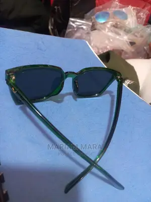 Sheds /Glasses