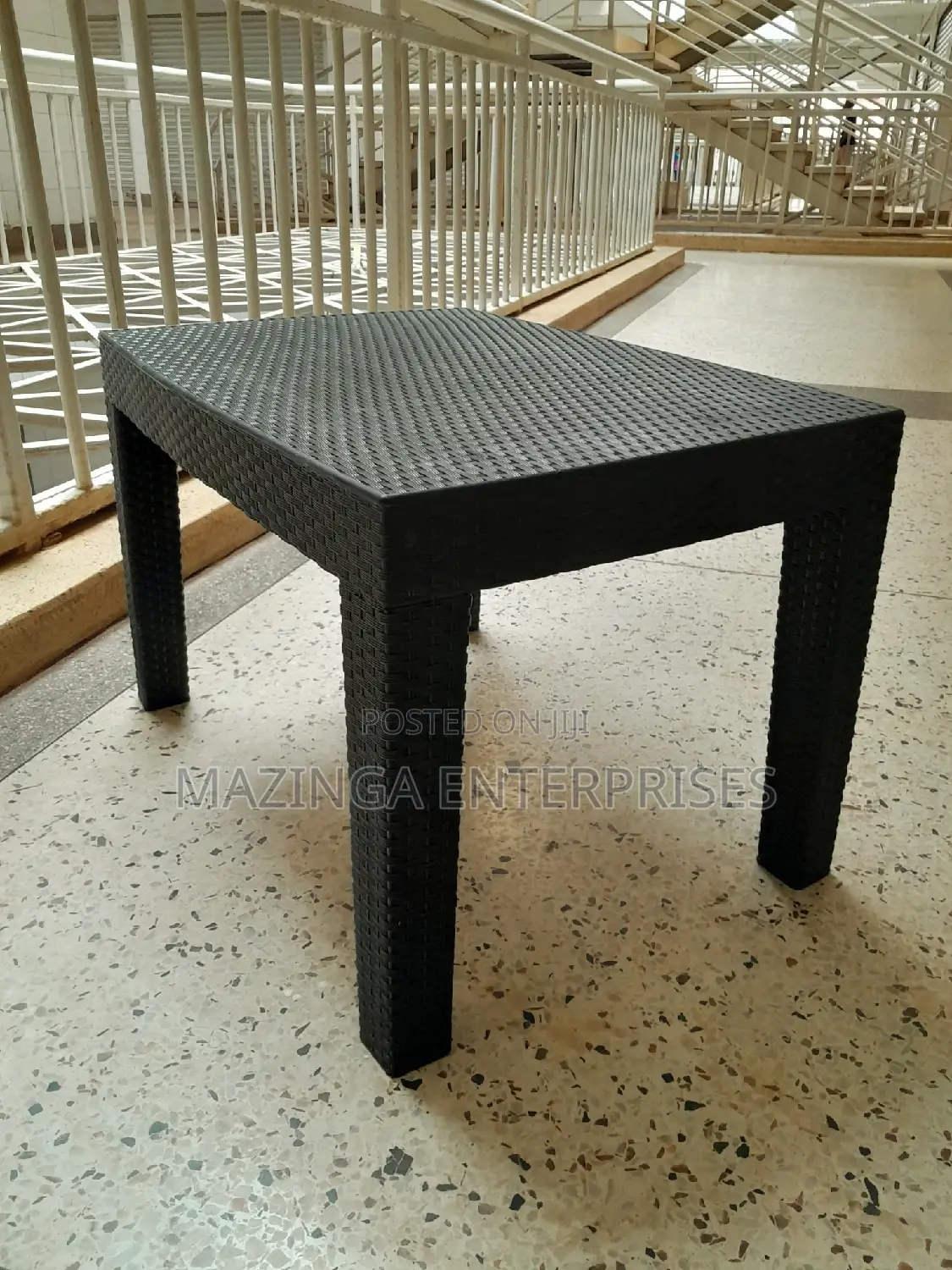 Thick Plastic Coffee Table