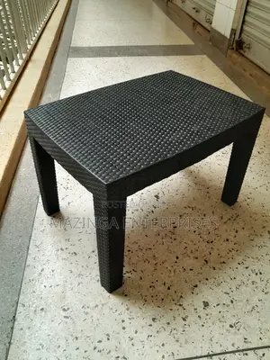 Thick Plastic Coffee Table