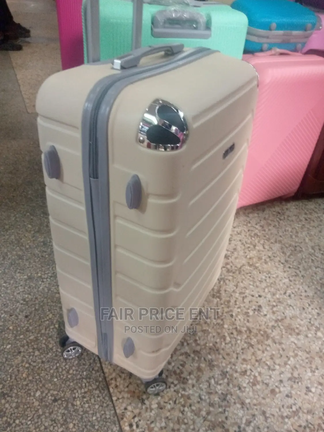 Original Plastic Suitcases.Medium.( Cream)