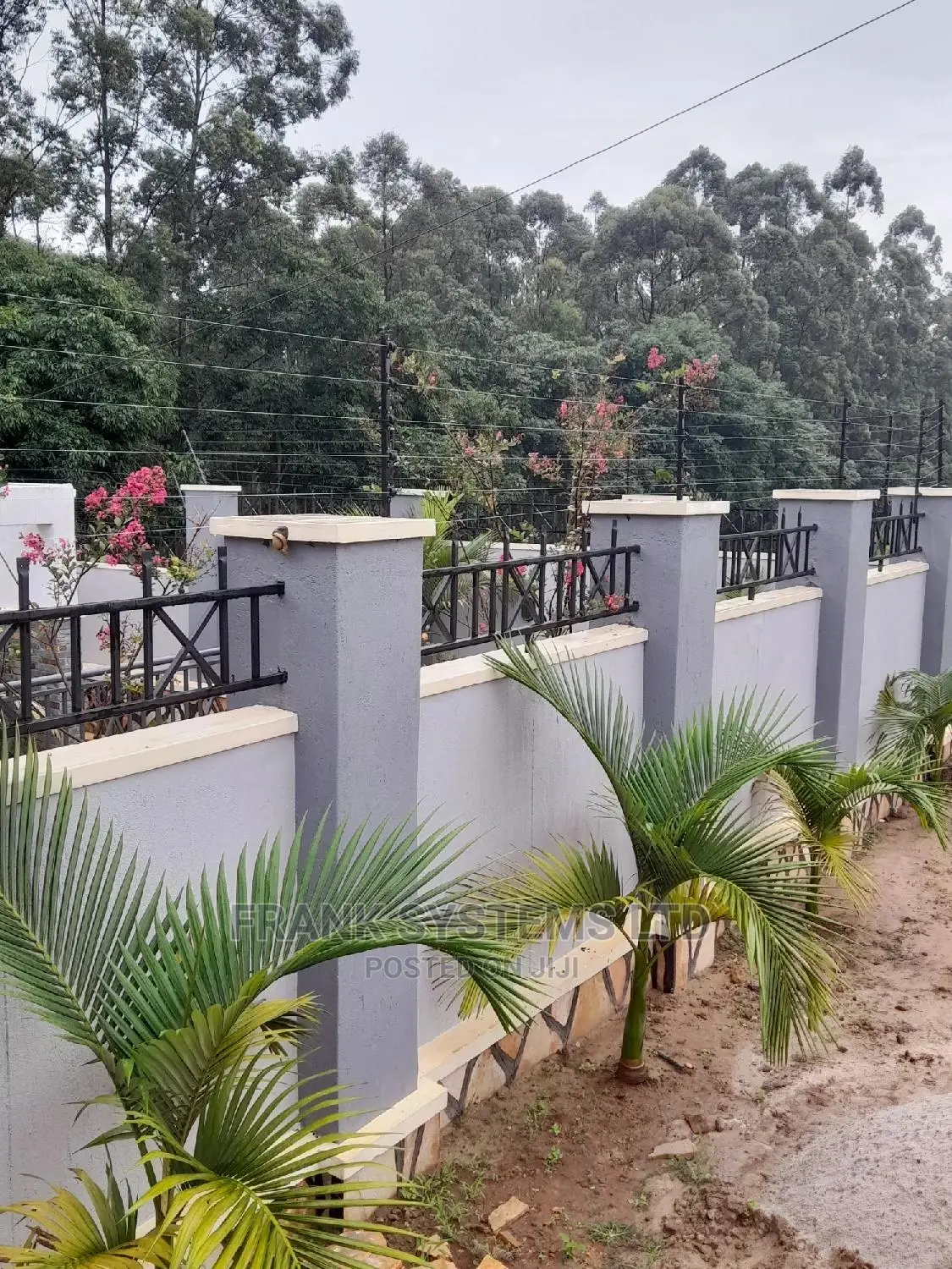 High Voltage Electric Fence