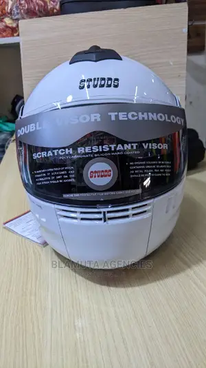 Studds Anti Scratch Riding Helmet