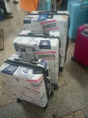 Adventure Original Plastic Suitcases.Extra Large.( White)