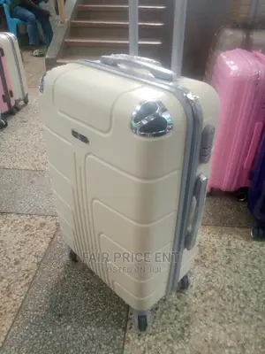 Original Plastic Suitcases.Medium.(Cream)