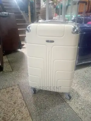 Original Plastic Suitcases.Medium.(Cream)
