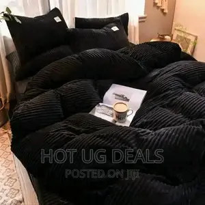 Kings Duvet Set 4pcs, 1 Bedcover, 2 Pillowcases, 1 Bedsheet