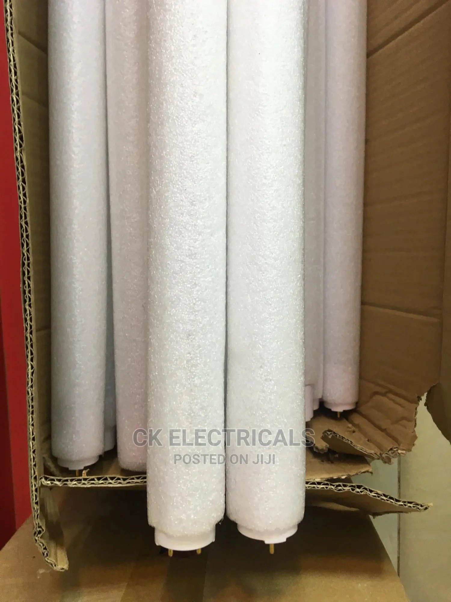 LED Tubes (Chokeless Tubes)