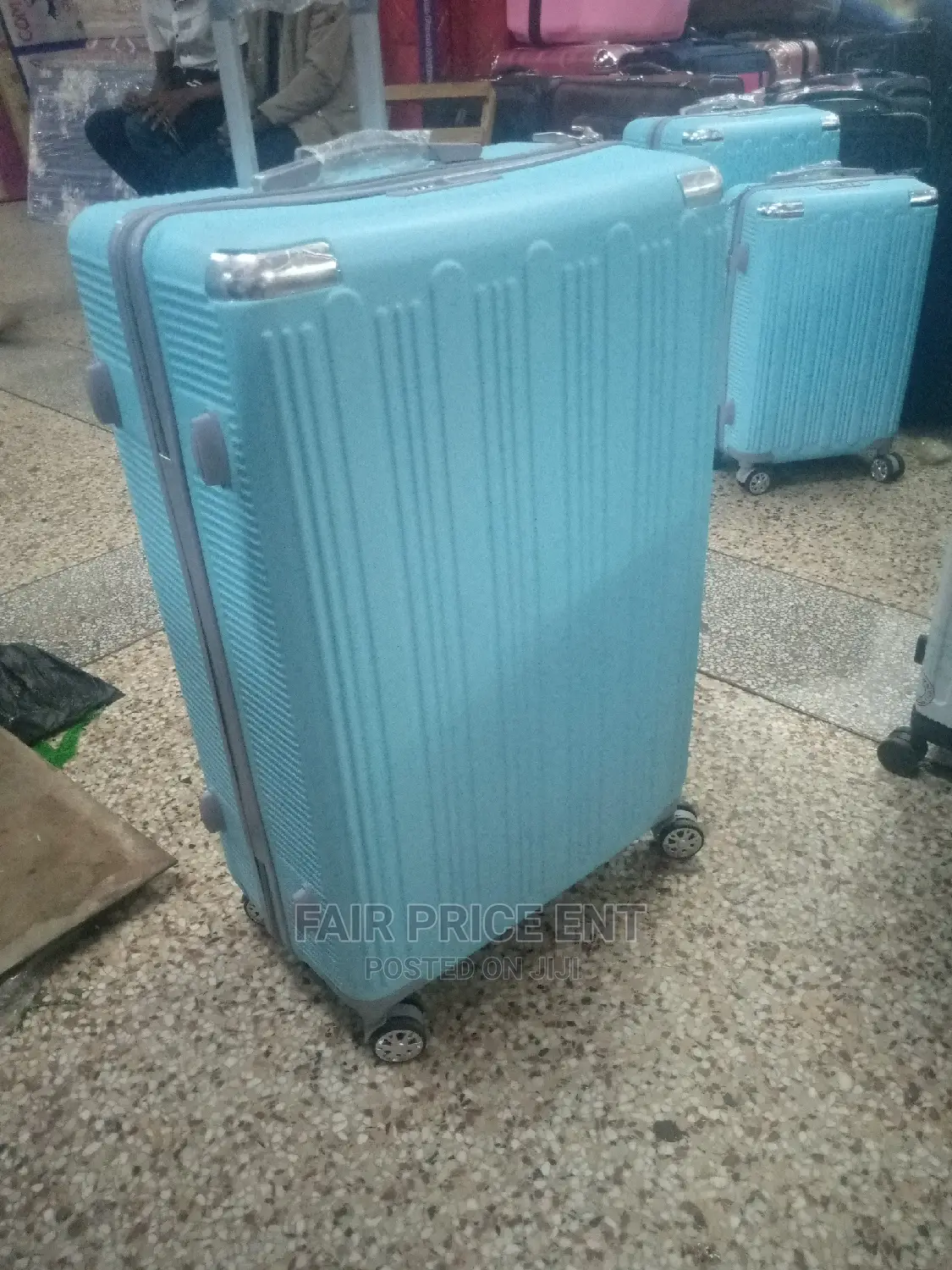 Vip Executive Plastic Suitcases.Extra Large.( Blue)