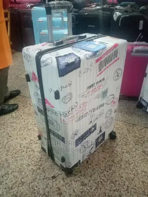 Vip Adventure Traveling Suitcases.Large.( White)