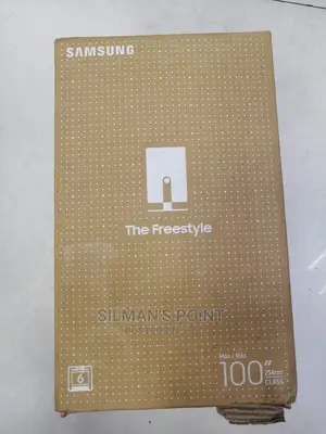 Samsung the Freestyle High End Projector