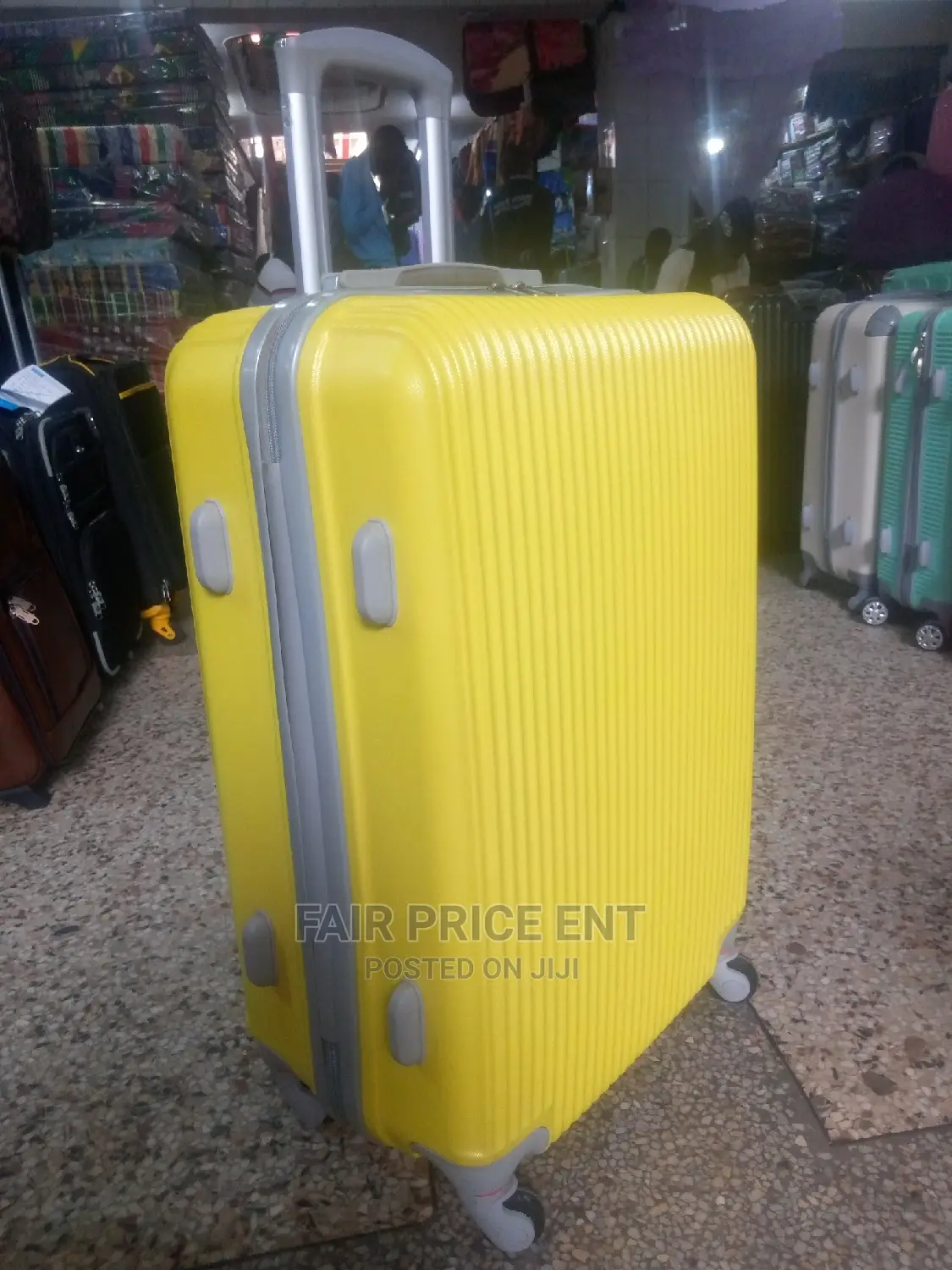 Plastic Suitcases . Medium.( Yellow)