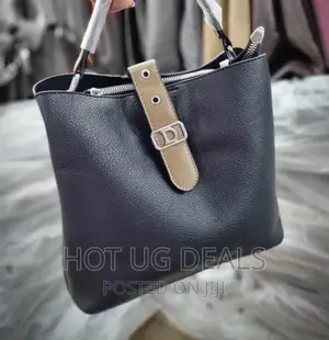 Ladies Fashion Handbags - Black