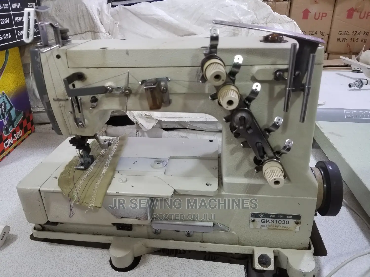 Flat Lock Industrial Sewing Machine