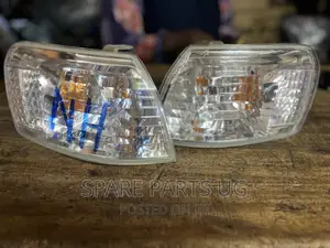 Corolla Corner Lamps